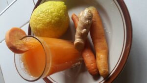 Jinsi ya Kutengeneza Detox ya Kupunguza Mwili 